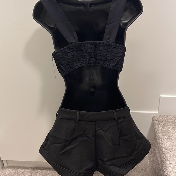 Woman’s ZAFUL Outfit - Picture 3 of 5